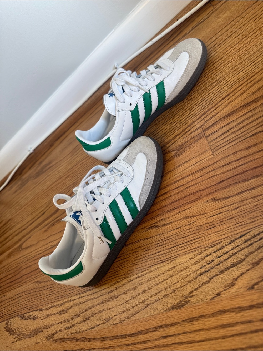 adidas White & Green Classic sambas - Picture 3 of 6